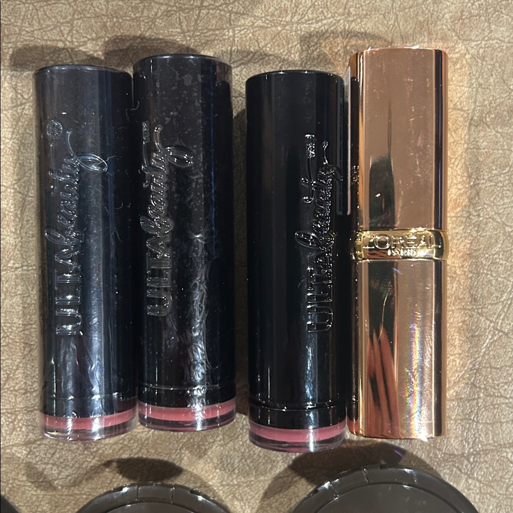 Makeup Bundle - Picture 5 of 10